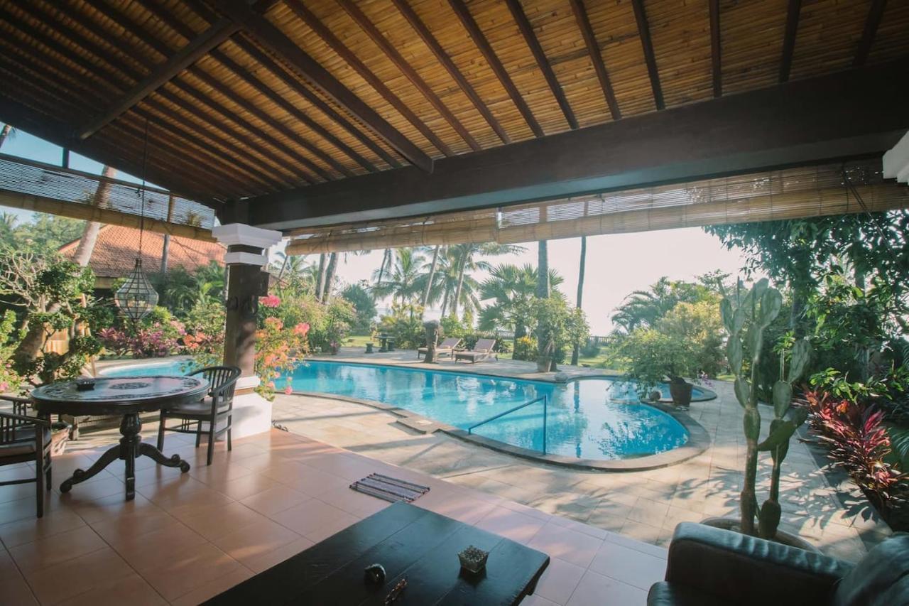 Bali North Beach B&B Tianyar Екстер'єр фото