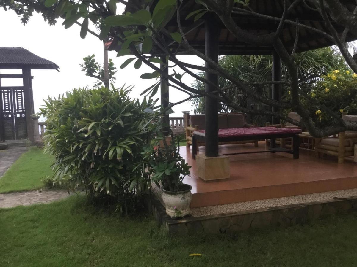 Bali North Beach B&B Tianyar Екстер'єр фото