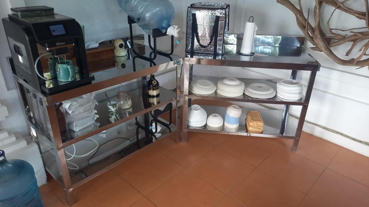 Bali North Beach B&B Tianyar Екстер'єр фото