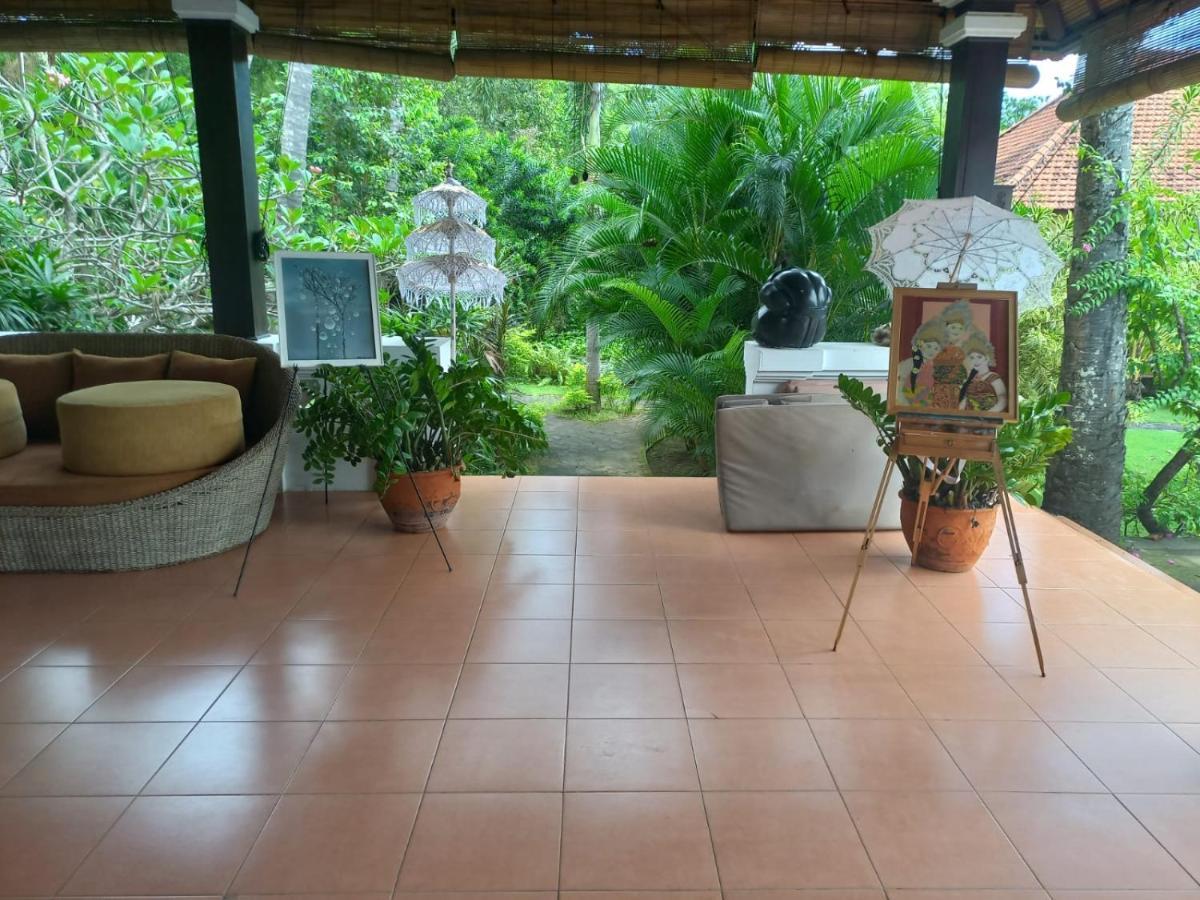 Bali North Beach B&B Tianyar Екстер'єр фото
