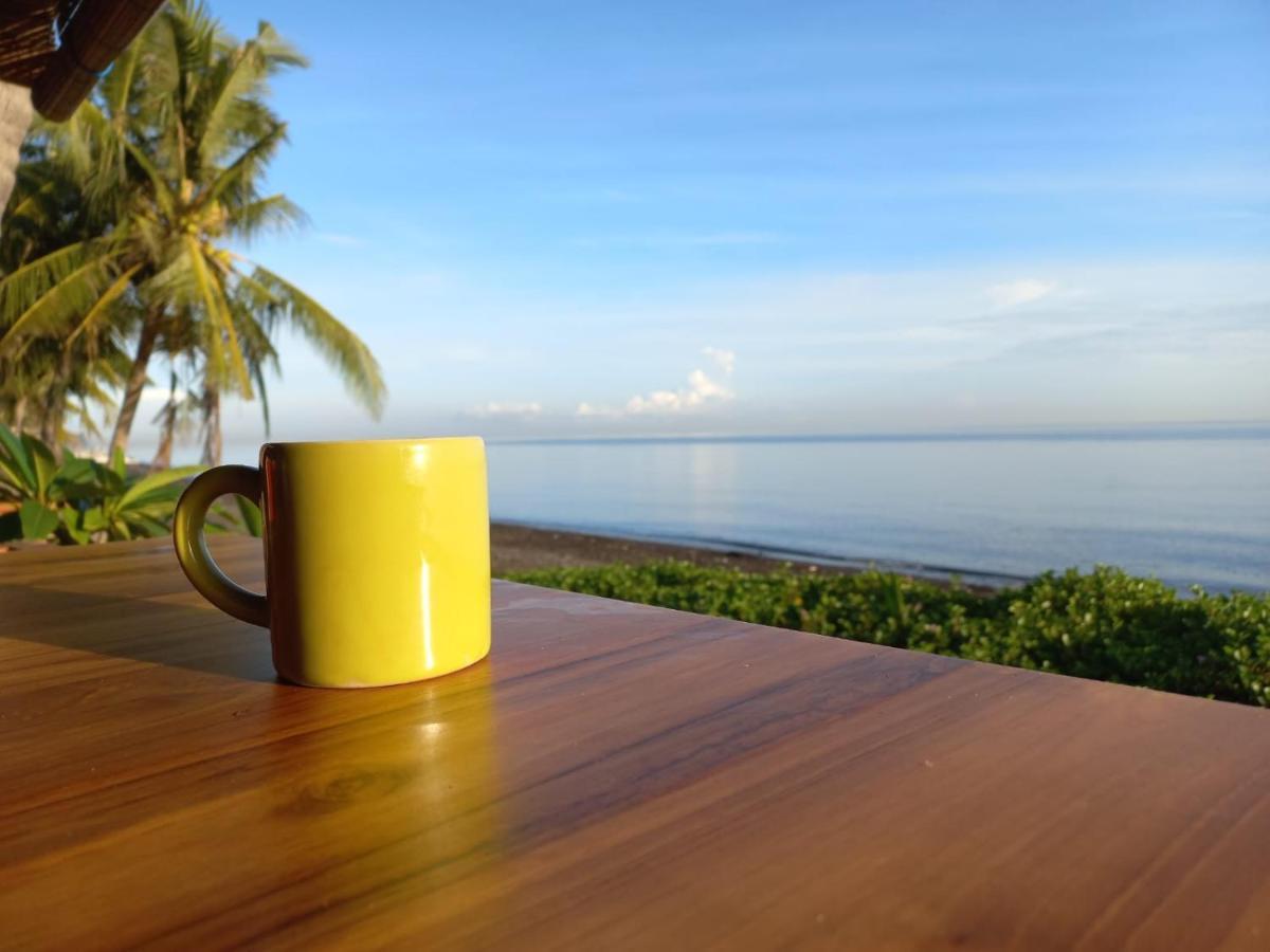 Bali North Beach B&B Tianyar Екстер'єр фото