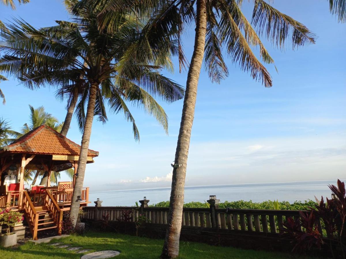 Bali North Beach B&B Tianyar Екстер'єр фото