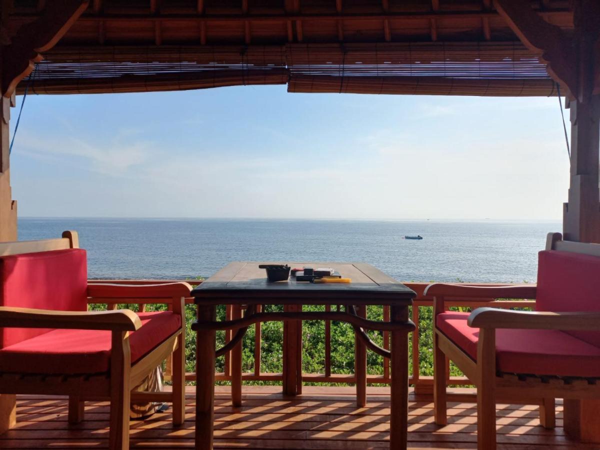 Bali North Beach B&B Tianyar Екстер'єр фото