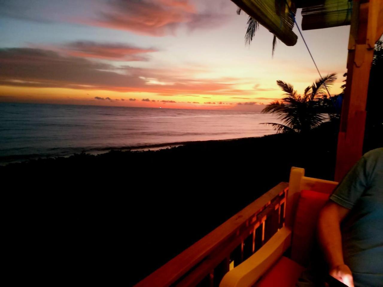 Bali North Beach B&B Tianyar Екстер'єр фото