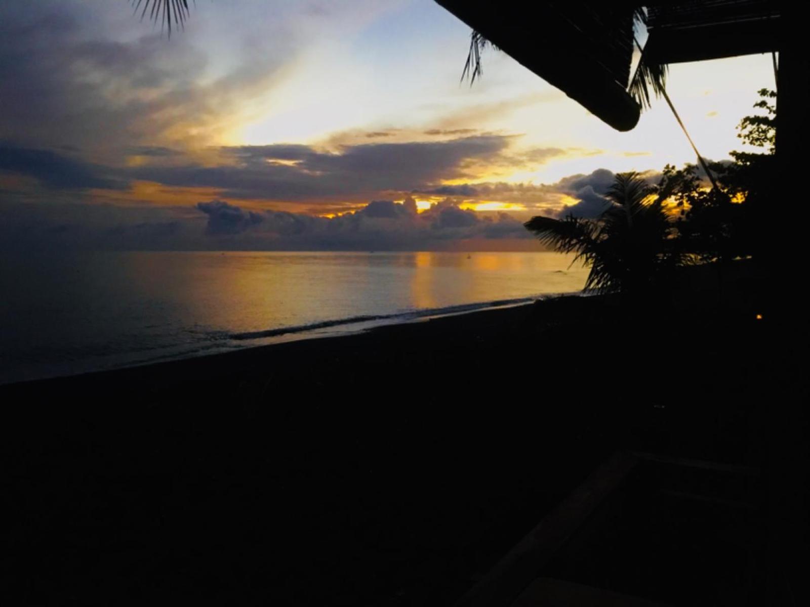 Bali North Beach B&B Tianyar Екстер'єр фото